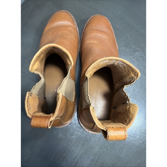 Allen Edmonds \